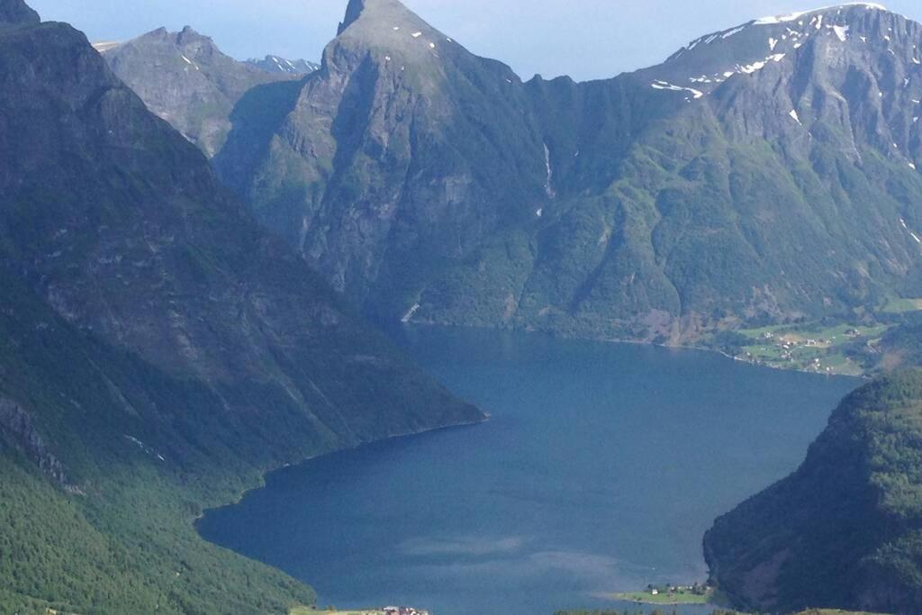 Bakken, Feriebolig Villa Volda ภายนอก รูปภาพ